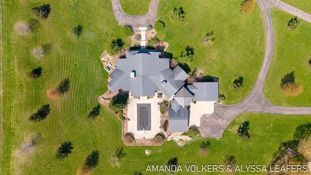 10306 Ivanrest Avenue, Byron Center, MI 49315