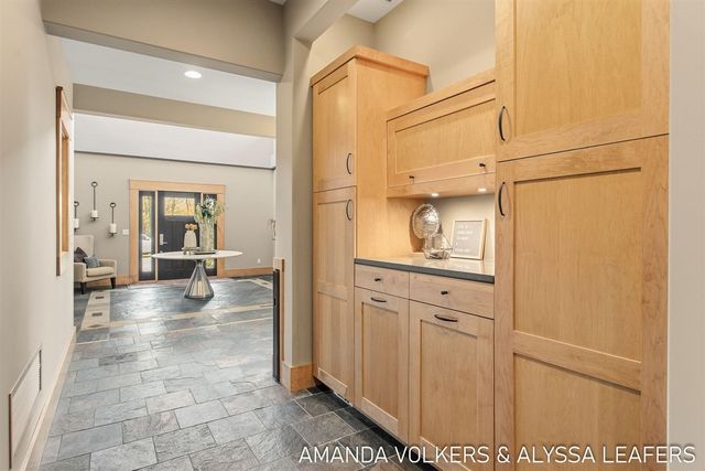 10306 Ivanrest Avenue, Byron Center, MI 49315