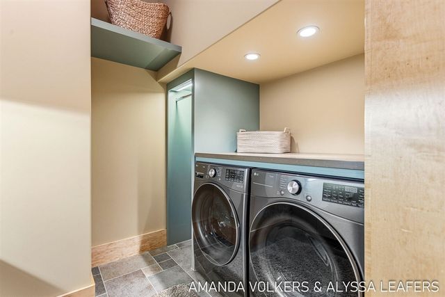 10306 Ivanrest Avenue, Byron Center, MI 49315