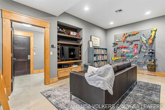 10306 Ivanrest Avenue, Byron Center, MI 49315