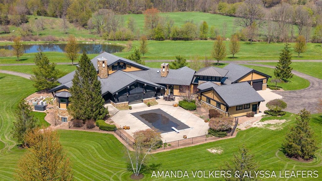 10306 Ivanrest Avenue, Byron Center, MI 49315