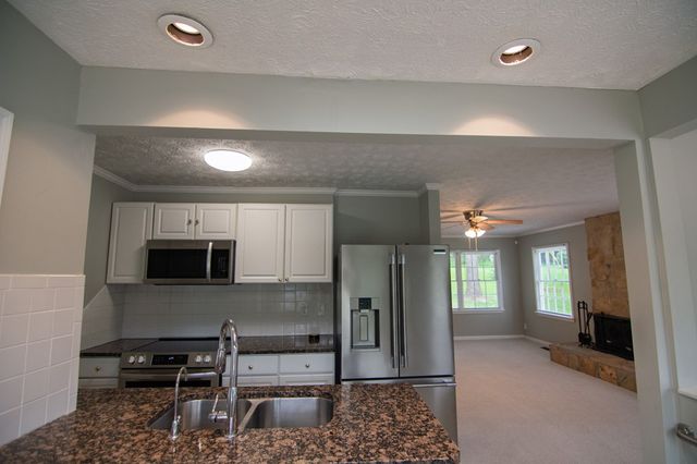1671 West Pine Lake Drive, West Point, GA 31833