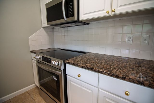 1671 West Pine Lake Drive, West Point, GA 31833