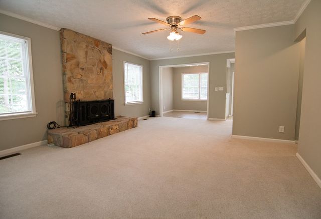 1671 West Pine Lake Drive, West Point, GA 31833