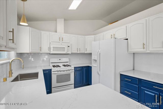 4299 N Wasilla Fishhook Road, Wasilla, AK 99654