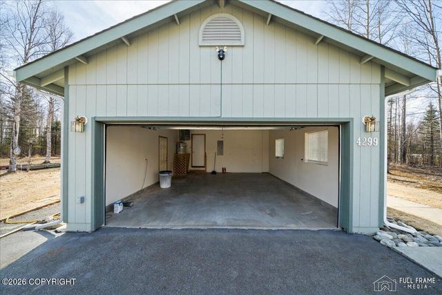 4299 N Wasilla Fishhook Road, Wasilla, AK 99654