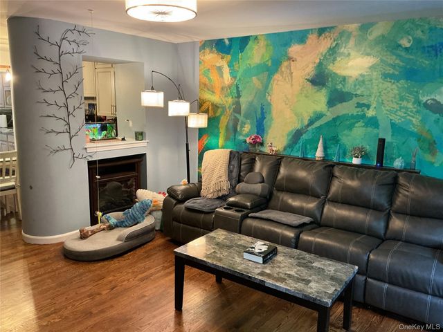 268 Maplewood Drive, South Salem, NY 10590