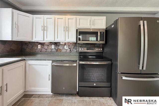 3319 S 40th Street, Omaha, NE 68105