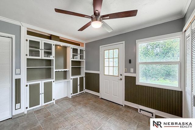 3319 S 40th Street, Omaha, NE 68105