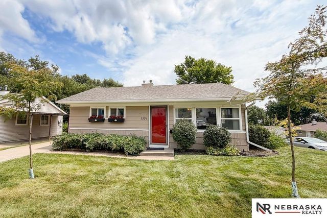 3319 S 40th Street, Omaha, NE 68105