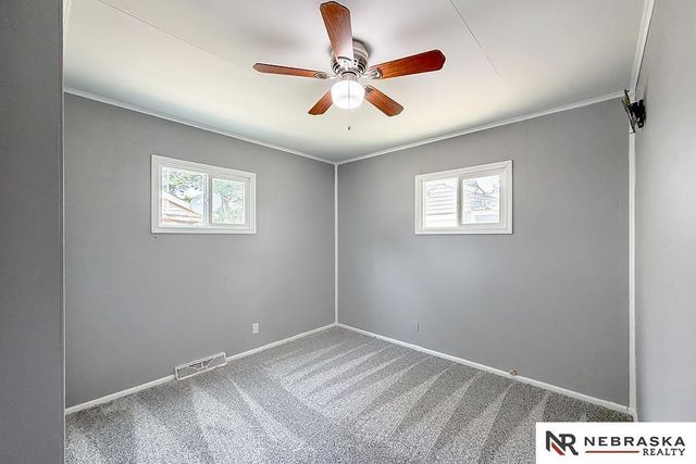 3319 S 40th Street, Omaha, NE 68105
