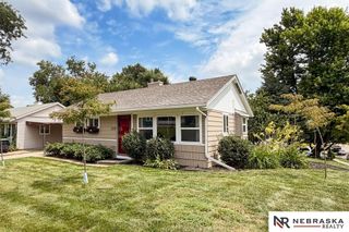 3319 S 40th Street, Omaha, NE 68105
