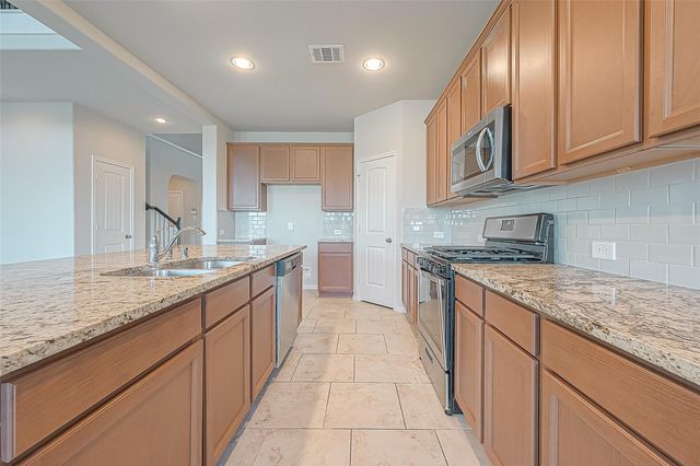 3795 Lake Bend Shore Drive, Spring, TX 77386