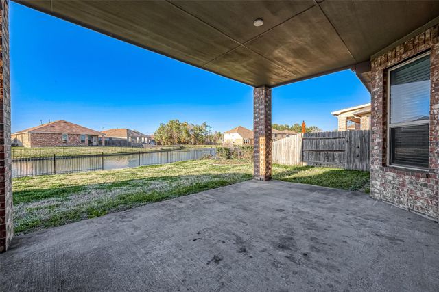 3795 Lake Bend Shore Drive, Spring, TX 77386