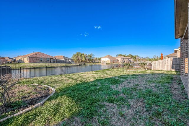 3795 Lake Bend Shore Drive, Spring, TX 77386