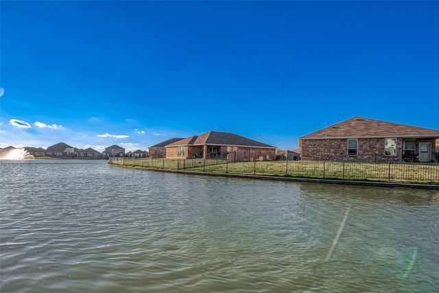 3795 Lake Bend Shore Drive, Spring, TX 77386