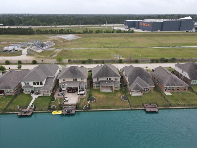 3795 Lake Bend Shore Drive, Spring, TX 77386