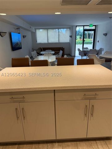 170 Ocean Lane Dr 909, Key Biscayne, FL 33149