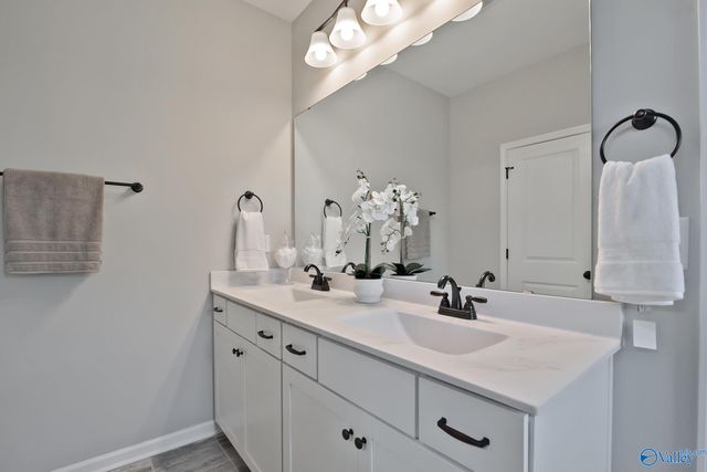 20182 Nightingale Drive, Athens, AL 35611