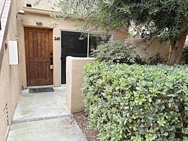 3967 Nobel 249, San Diego, CA 92122
