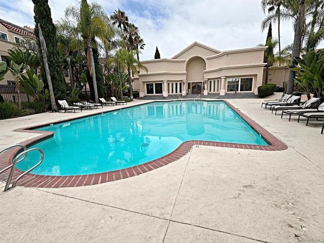 3967 Nobel 249, San Diego, CA 92122