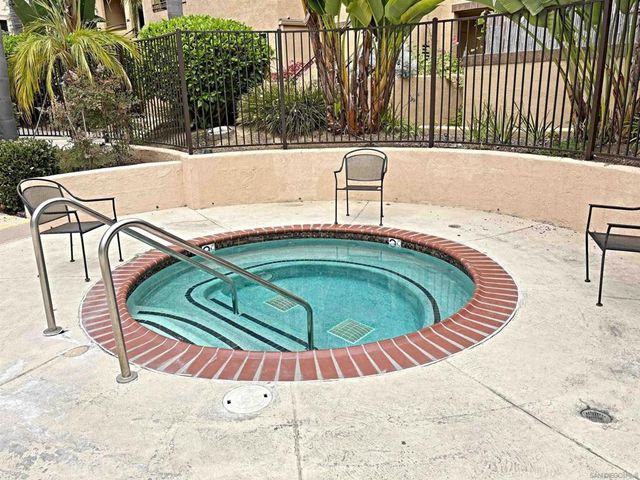 3967 Nobel 249, San Diego, CA 92122