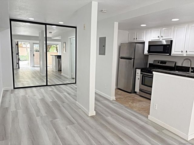 3967 Nobel 249, San Diego, CA 92122