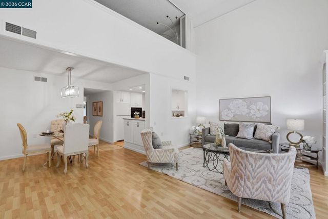 1252 Singingwood Ct. 3, Walnut Creek, CA 94595