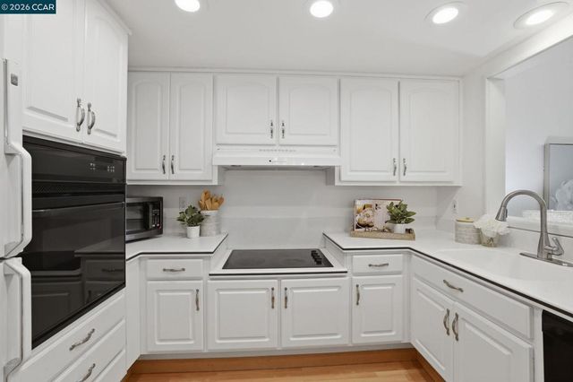 1252 Singingwood Ct. 3, Walnut Creek, CA 94595
