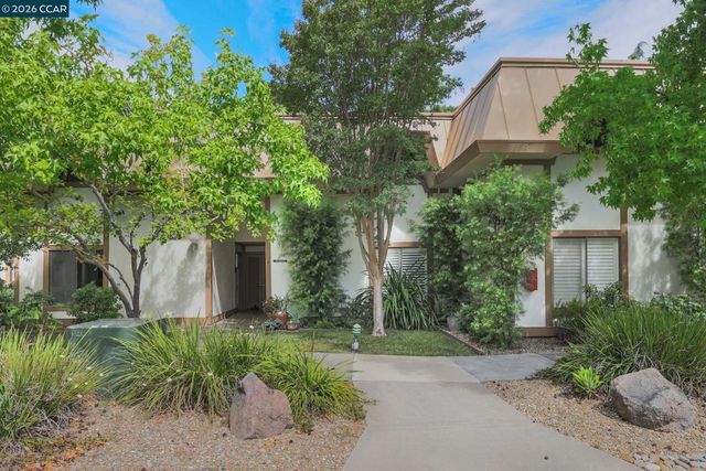1252 Singingwood Ct. 3, Walnut Creek, CA 94595