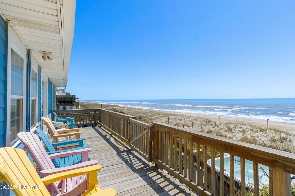 Image 2 of property listing at 101 Ocean Drive, Emerald Isle, NC 28594