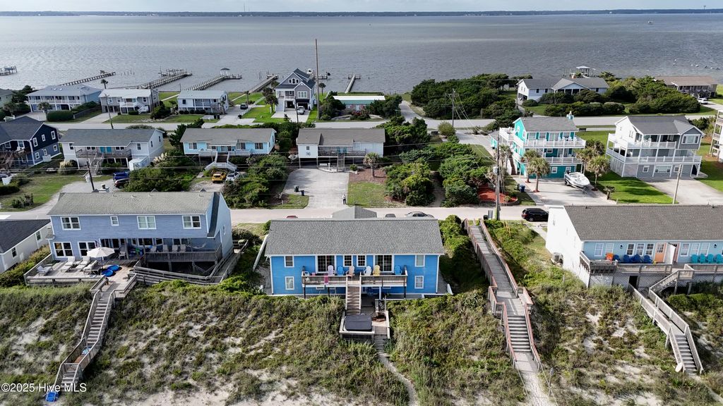 Image 3 of property listing at 101 Ocean Drive, Emerald Isle, NC 28594
