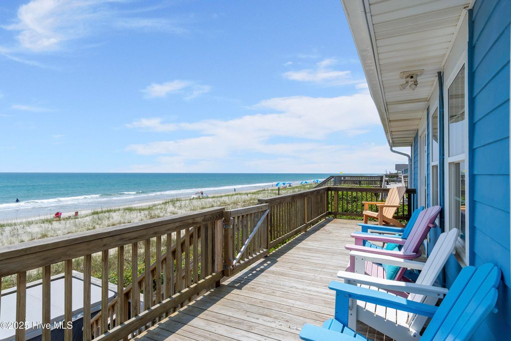 Image 52 of property listing at 101 Ocean Drive, Emerald Isle, NC 28594
