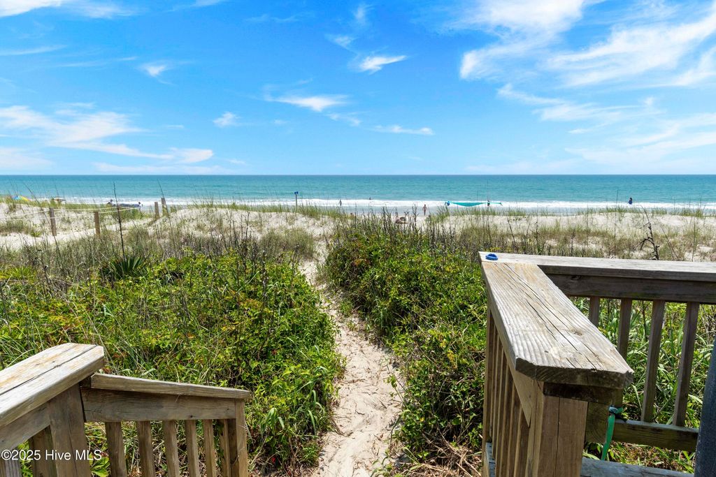 Image 56 of property listing at 101 Ocean Drive, Emerald Isle, NC 28594