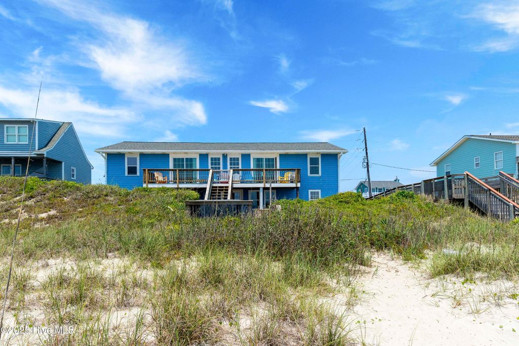 Image 57 of property listing at 101 Ocean Drive, Emerald Isle, NC 28594
