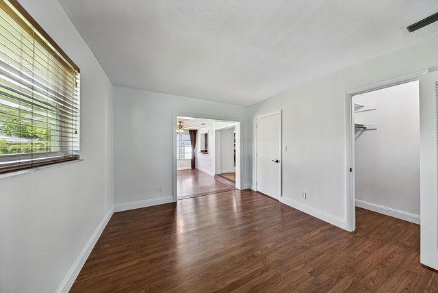 2521 N Cypress Road, Pompano Beach, FL 33064