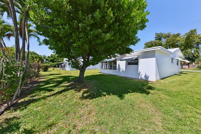 2521 N Cypress Road, Pompano Beach, FL 33064