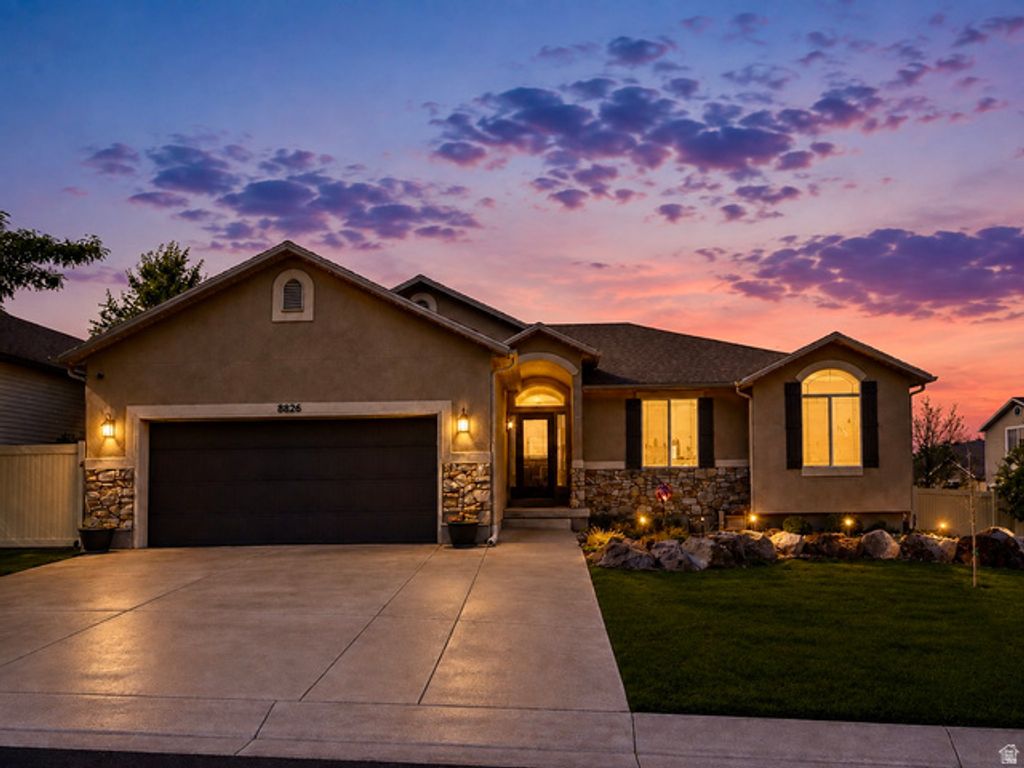 8826 W AMTRAC LN, Magna, UT 84044