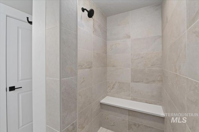 6614 N Good Dr, Eagle, ID 83629