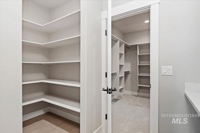 6614 N Good Dr, Eagle, ID 83629