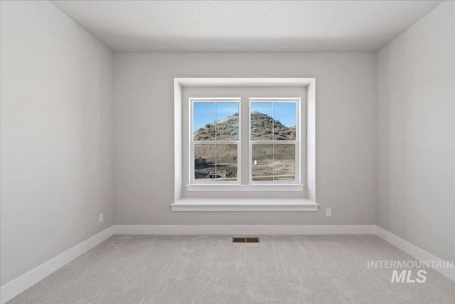 6614 N Good Dr, Eagle, ID 83629