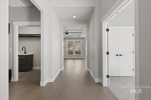 6614 N Good Dr, Eagle, ID 83629