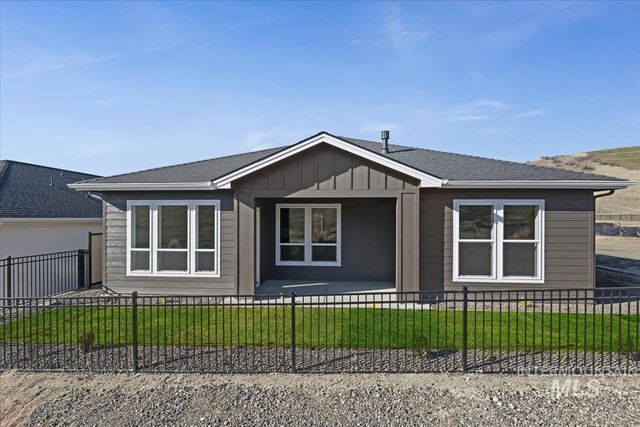 6614 N Good Dr, Eagle, ID 83629