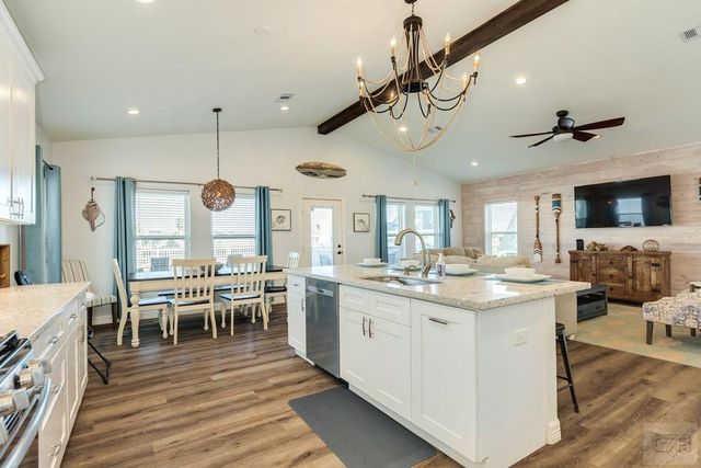 16518 Jamaica Cove Road, Jamaica Beach, TX 77554