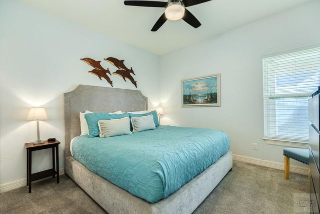 16518 Jamaica Cove Road, Jamaica Beach, TX 77554