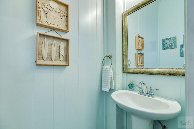 16518 Jamaica Cove Road, Jamaica Beach, TX 77554