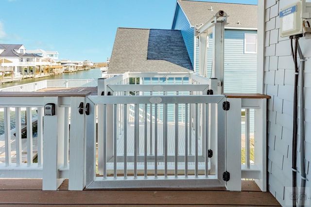 16518 Jamaica Cove Road, Jamaica Beach, TX 77554