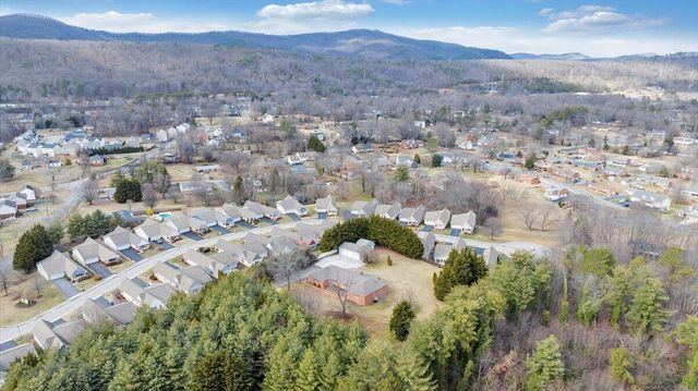 7951 Barrens RD, Roanoke, VA 24019