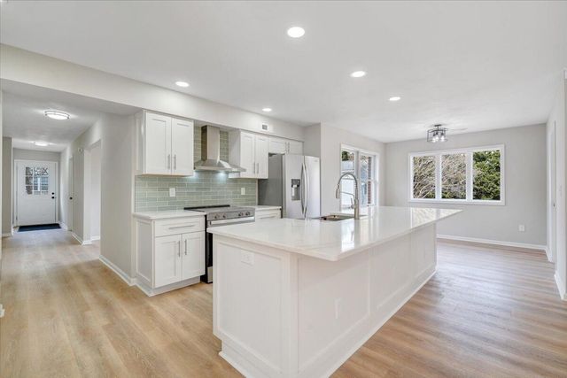 7951 Barrens RD, Roanoke, VA 24019