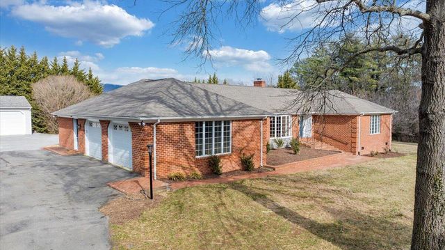 7951 Barrens RD, Roanoke, VA 24019